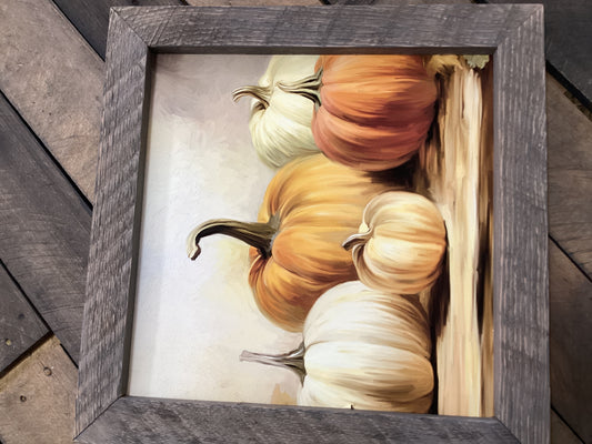 Pumpkins on the table large/natural