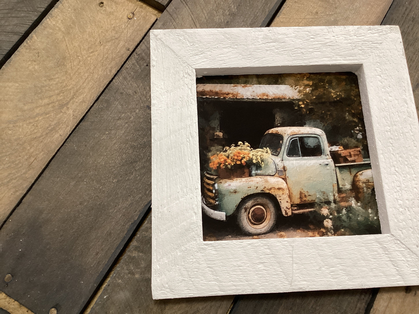 Truck with flowers sm. White